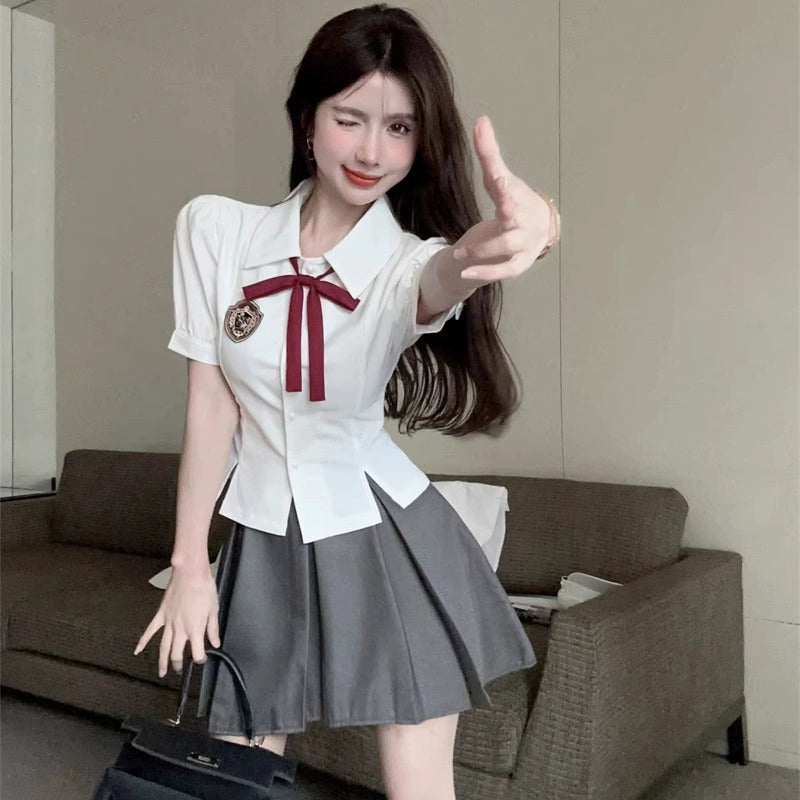 ชุดเครื่องแบบจังค์ชั่นเจเคจากสถาบันอังกฤษ และอังกฤษชุดเดรสจาก Disney ชุดสำหรับผู้หญิงสองคน