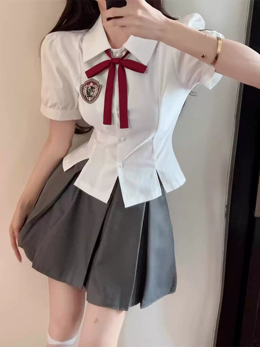 ชุดเครื่องแบบจังค์ชั่นเจเคจากสถาบันอังกฤษ และอังกฤษชุดเดรสจาก Disney ชุดสำหรับผู้หญิงสองคน